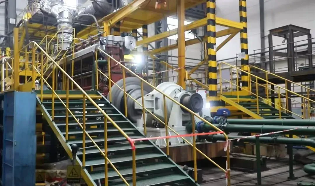 单缸 605kW 国内最大、填补我国空白:中国船舶陕柴重工自主研制的 SXD6L40/52G 中速大功率燃气发动机通过性能鉴定 单缸 605kW 国内最大、填补我国空白:中国船舶陕柴重工自主研制的 SXD6L40/52G 中速大功率燃气发动机通过性能鉴定