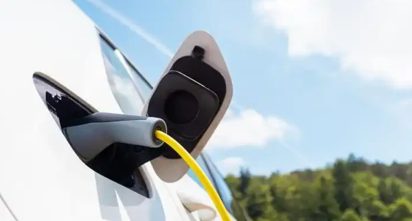 收好这份攻略:春节开新能源车出行不再身不“油”己