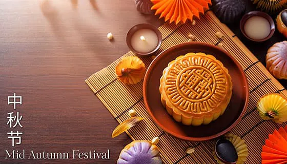 桌面上的美味月饼设计中秋节图片素材(JPG)