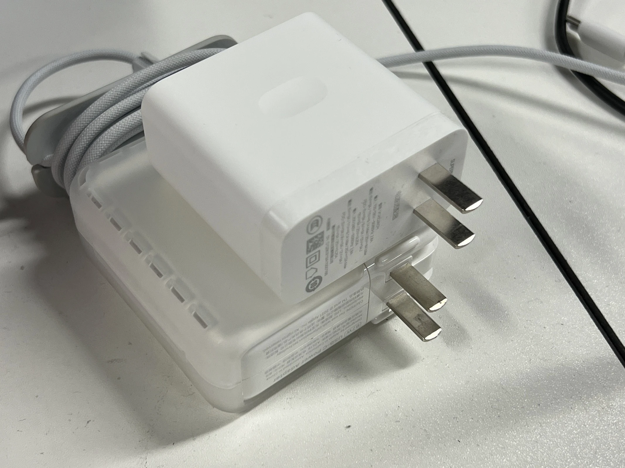 真我GT Neo5首发评测：充电速度暴打20台iPhone！