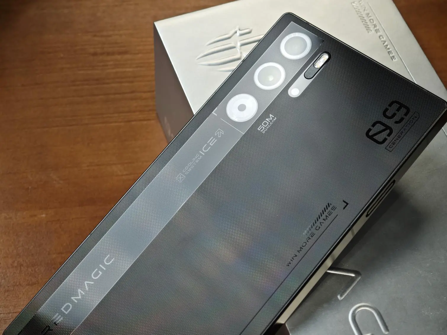 红魔9 Pro+评测：游戏手机、也可能是所有手机的终极形态