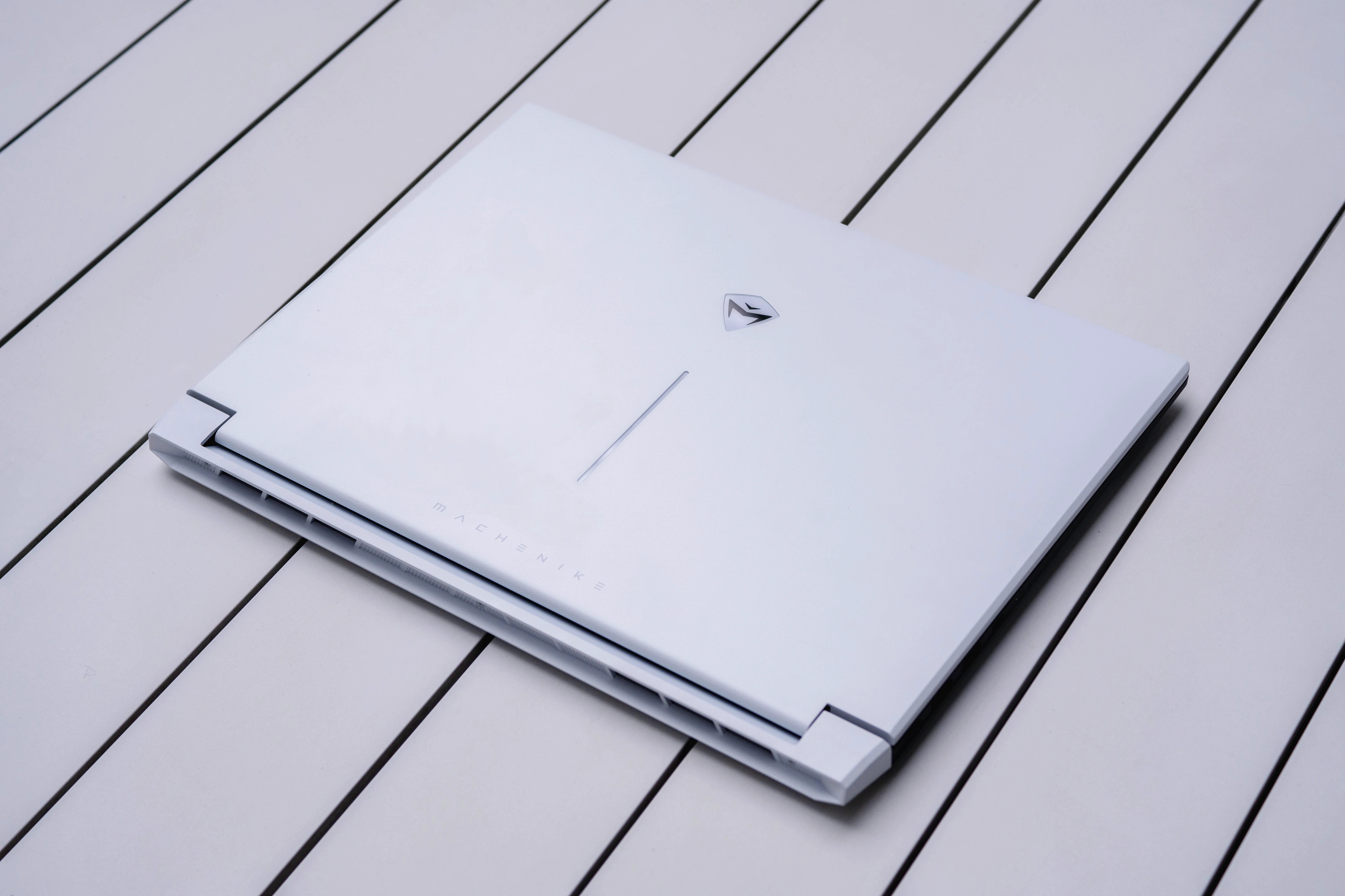 机械师曙光16 Air评测：酷睿Ultra加持，有AI PC那味儿了