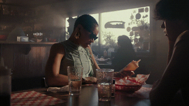 Meta智能眼镜用上多模态Llama 3！国内AR眼镜机会来了