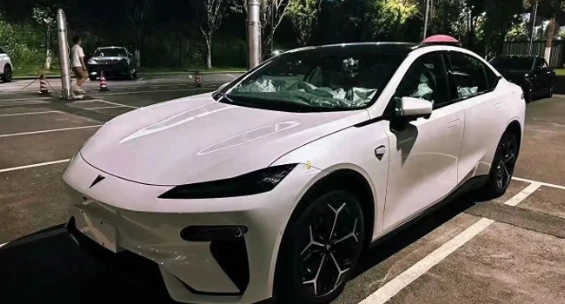 深蓝L07曝光，搭载增程纯电技术，与SL03同场竞技