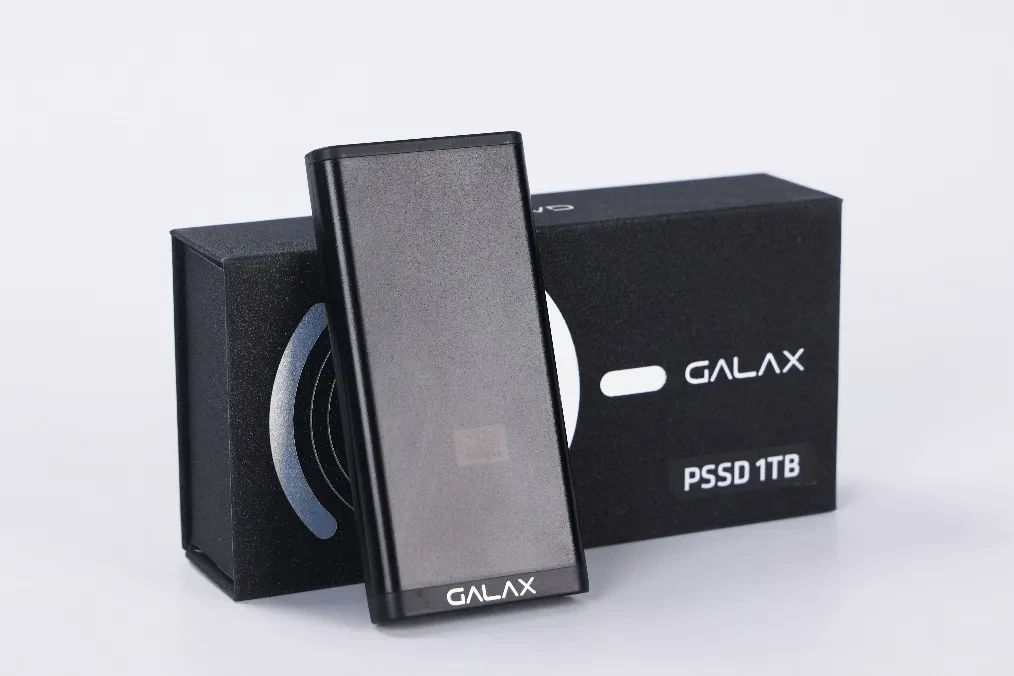 首发价 699 元，影驰首款磁吸移动固态硬盘 PSD01 发售