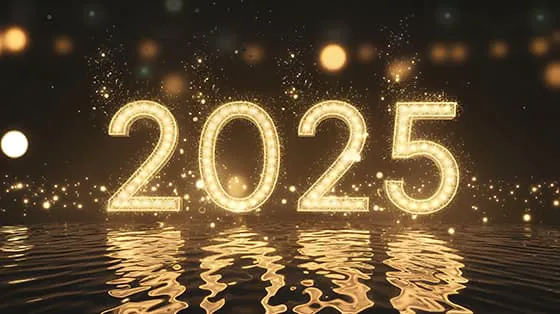 水面上的金色数字设计 2025 新年快乐图片素材(JPG)一