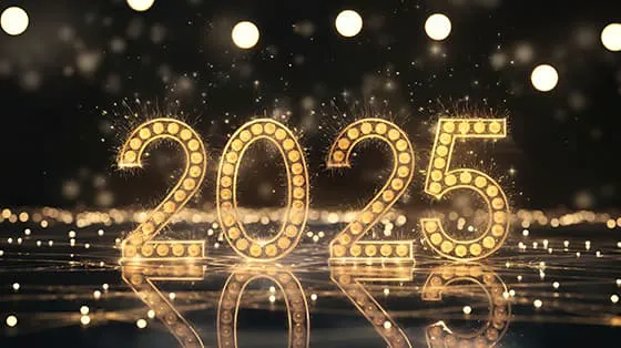 水面上的金色数字设计 2025 新年快乐图片素材(JPG)