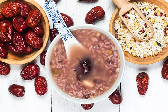 俯视一碗美味可口的八宝粥图片素材(JPG)一