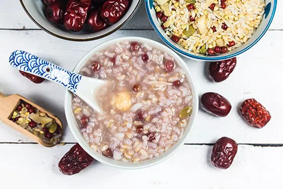 俯视一碗美味可口的八宝粥图片素材(JPG)二