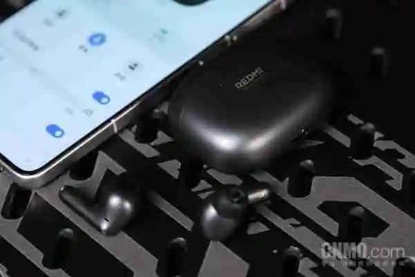 REDMI Buds 6 Pro：无惧噪音 沉浸体验好声音 