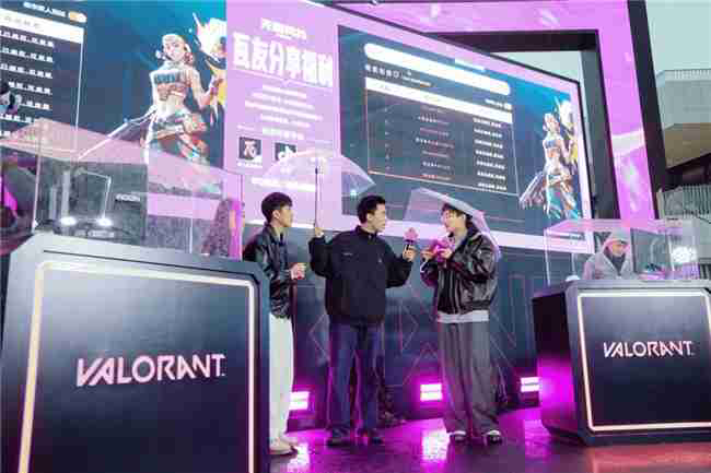 热血竞技，有TA更“搭”！AGON全力助阵无畏契约“瓦搭子夜市”